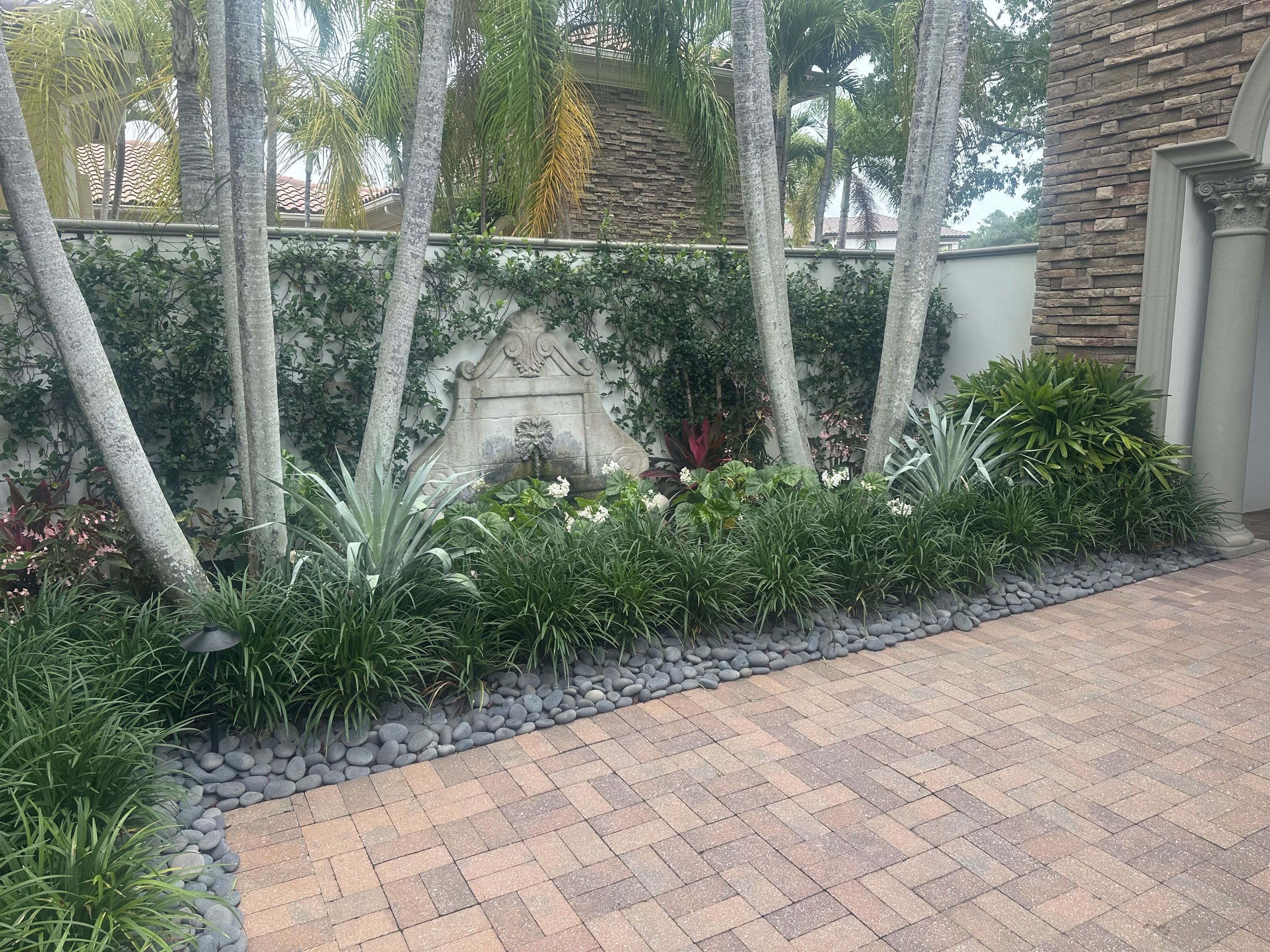Mediterranean Courtyard Garden